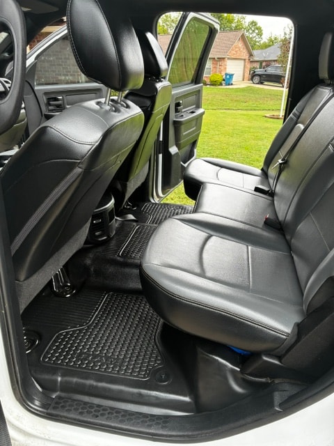 Vehicle interior after detailing