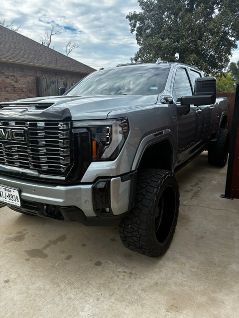 GMC Denali exterior detail front grille